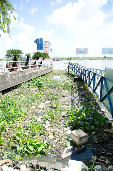 Saigon River ....ne ziemliche Drecksbrühe