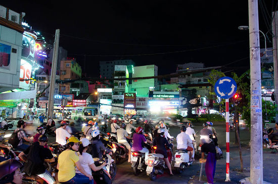 und es wurde abends....aber der verkehr nicht weniger