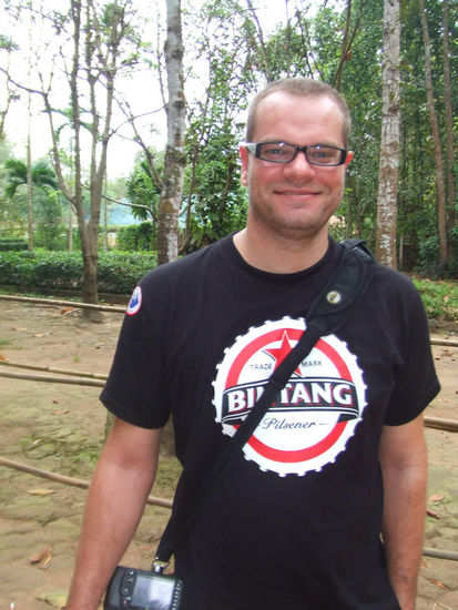 Es ging dann mit unserem Tourguide Yan durch die Botanik...
Selbstständig durfte man dort leider nicht herumstrawanzen...