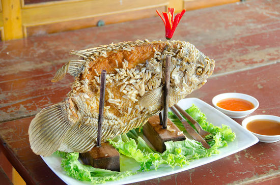 mittagessen....aja des san kane würmer!!!! guad wars!