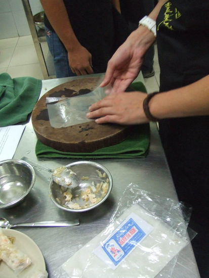 beim wutzeln von seafood-frühlingsrollen, wurden nachher noch frittiert