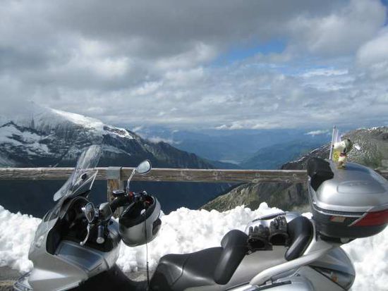 Schnee im Juni auf der Großglockner Hochalpenstraße