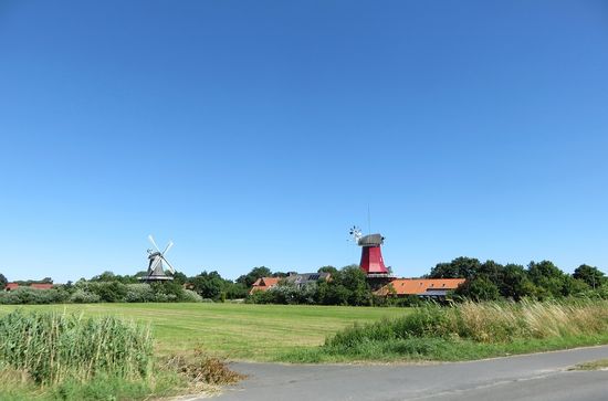Greetsiel - Doppelwindmühlen