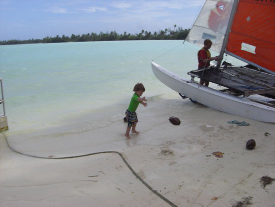 Erstmal selber Segel setzen, davon hat der Verleiher genauso wenig Ahnung wie ich...