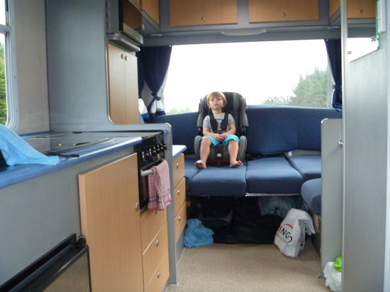 ... ihm gefällt es da hinten ganz gut