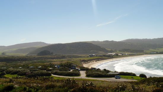 Unser wunderschöner Campingplatz auf einer Landzunge zwischen Purpoise- und Curio Bay