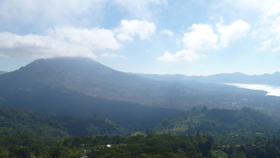Gunung Batur mit Kratersee...diesmal keine Besteigung : )