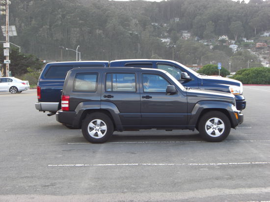 Unser Jeep ( der kleine vorne)