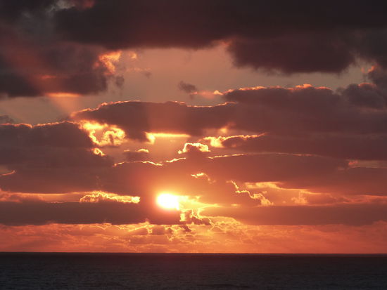 u so schauts aus wenn de sun übern meer untergeht...