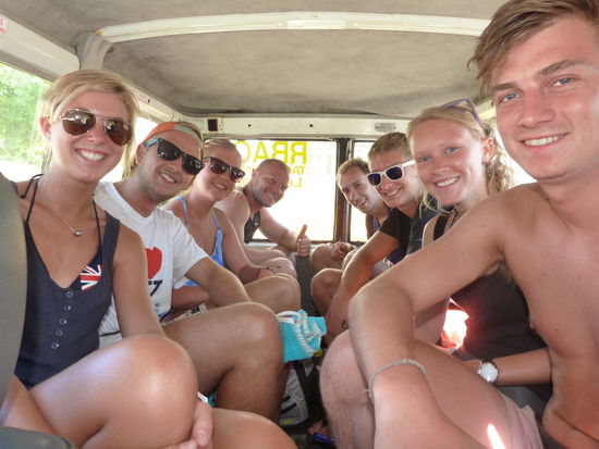 die eine haelfte der truppe  saucool!