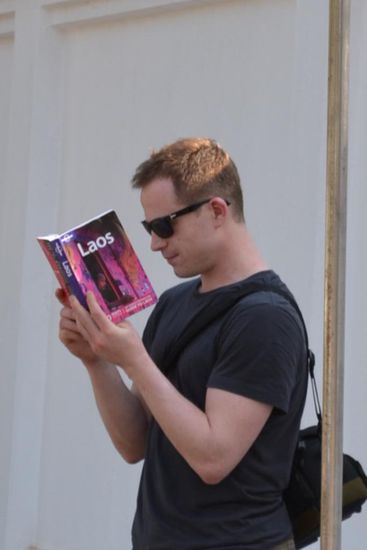 Kollege W. studiert schon mal die Reiseroute