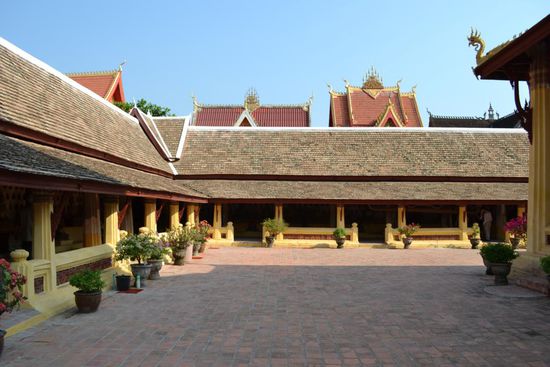 Wat Si Muang Tempel in Vientiane. Eigentlich ganz schön, aber so langsam aber sicher habe ich genug Tempel gesehen.