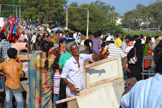 Jeder, aber auch wirklich jeder hat einem bleichen Touristen wie mir etwas zu verkaufen.
