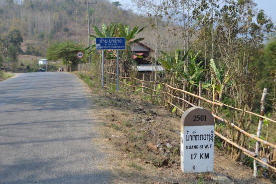 Unterwegs mit dem Mountain Bike durchs laotische Hinterland.
