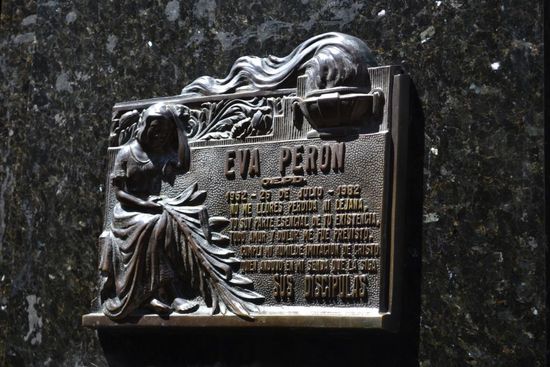 ...wo Eva Peron neben anderen Argentinischen Persönlichkeiten ihre letzte Ruhe findet.