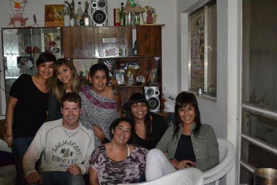 19. Mai 2012: Bei Caro zu Hause mit ihren Freundinnen. Geo, die Blondine im Bild feierte an diesem Tag ebenfalls Geburtstag, jedoch ihren 20igsten.