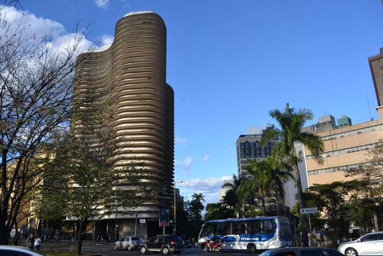 Ein typisches Oscar Niemeyer Bauwerk in Belo Horizonte, Hauptstadt von Minas Gerais. Niemeyer ist kürzlich im Alter von 104 Jahren verstorben.