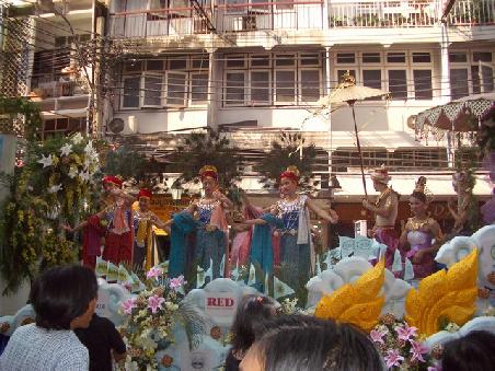 Die ersten Vorboten des Songkran