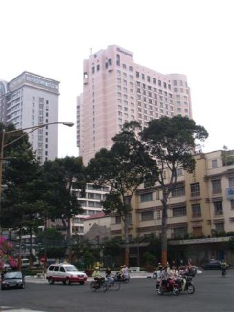 Hotel und Bueroburgen in Saigon