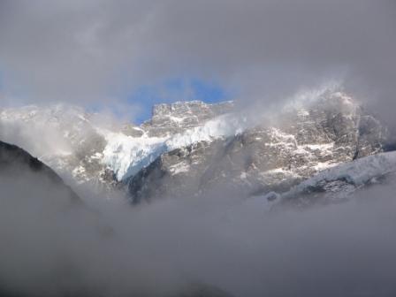 Mt Cook noch im Nebel