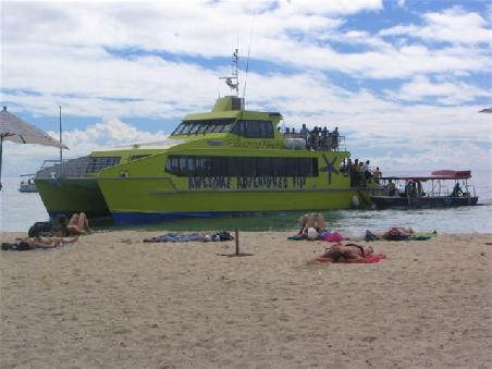 Das Yellow Boat (Transferboot)