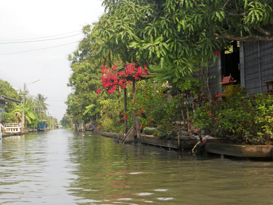 Am Weg zum Floating Market