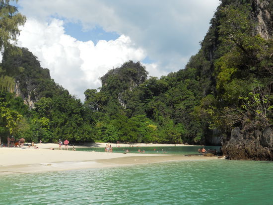 Hong Island Beach