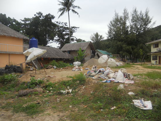 Wieder mal die andere Seite des Paradieses , hier: Phi Phi Island