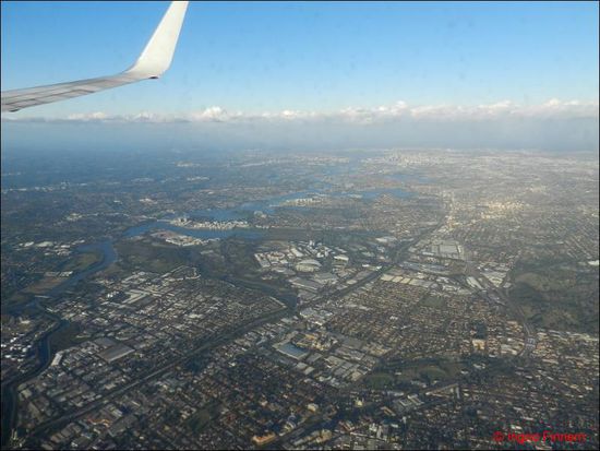 wer gute Augen hat, sieht die Harbour Bridge