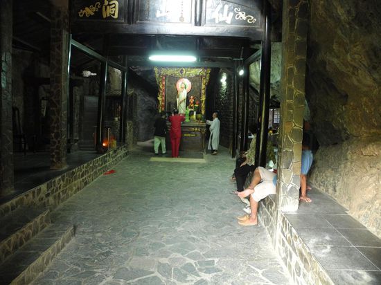 Thach Dong Höhlenpagode