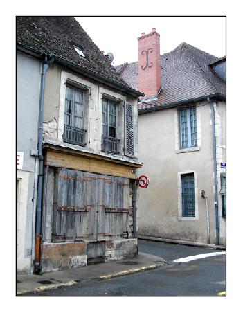 Mittagsruhe in Charité-sur_Loire.