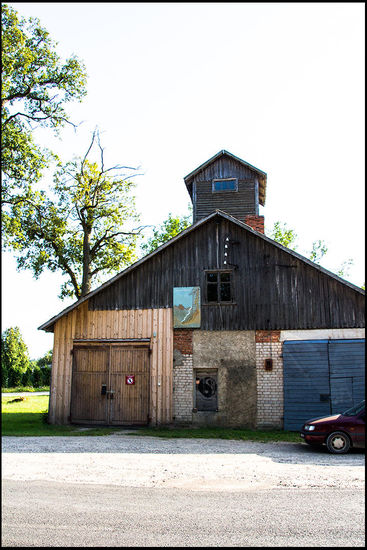 Vorbei an der Feuerwache (ob die wohl noch genutzt wird?).