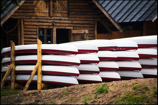 Bootsverleih gegenüber vom Tiki Inn