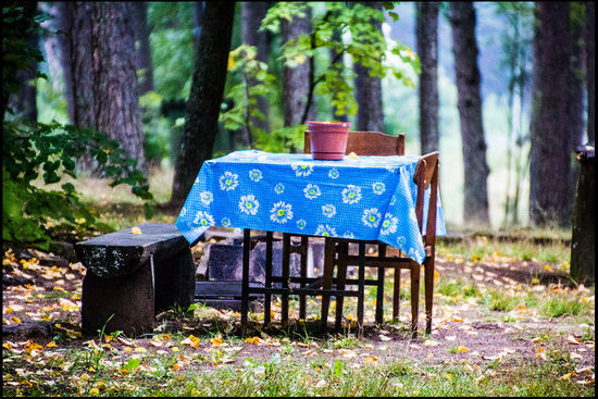 Wir stiefeln im Ort umher und alles ist still und fast ausgestorben.