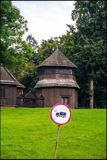 Sie wurde 1750 ohne Benutzung von Nägeln, Säge und Axt erbaut.