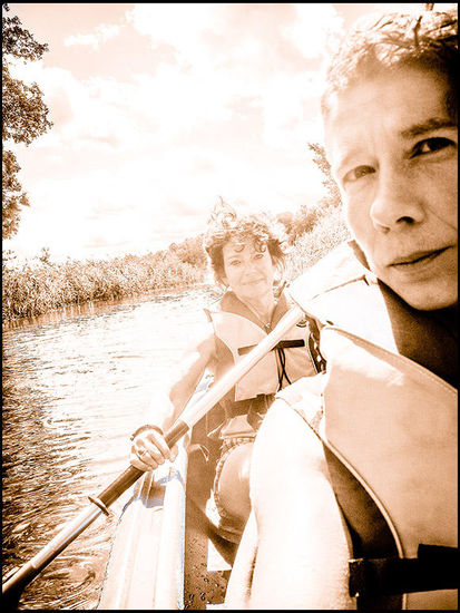 Wir setzen all unser Geschick und Können ein, aber nass werden wir trotzdem.