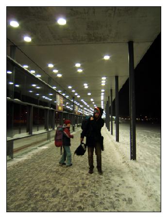 Berlin versinkt im Schnee. - Ankunft in Berlin-Schönefeld