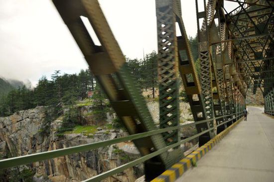ne andere Brücke....