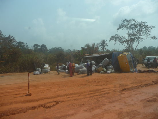 LKW Unfall von Accra nach Kumasi