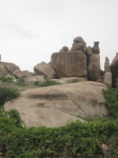Die "Steinbaelle in Hampi