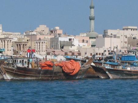 Nussschalen (wassertaxis) auf dem Dubai Creek