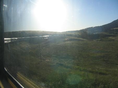 neu:wenn ihr genau hinseht, erkennt man, ungefaehr, wie lang der zug ist. es geht noch um die kurve und ich war im vorletzten abteil (1 km lang heisst es)