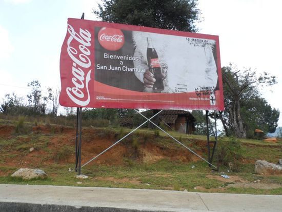 Wunderbar Coca Cola hat den Weg nach Chamula gefunden 