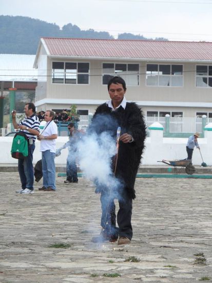 Ich hatte ja schon erwaehnt dass das Feuerwerk hier ist anders ist.