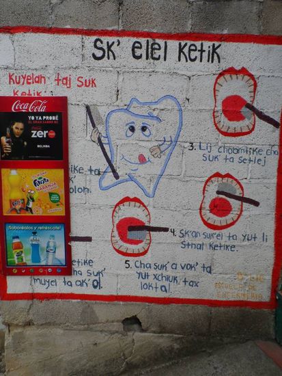 und falls ihr vergessen haben solltet wie ihr euch richtig die Zaehne putzt, bitte schoen 