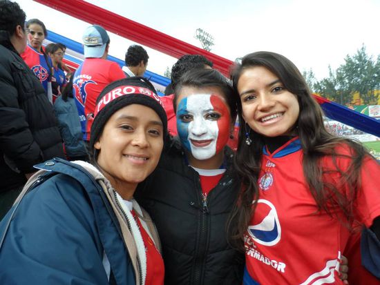 Astrid (Mitte) die insgesamt 15 Stunden im Stadion verbracht hat - DANKE!