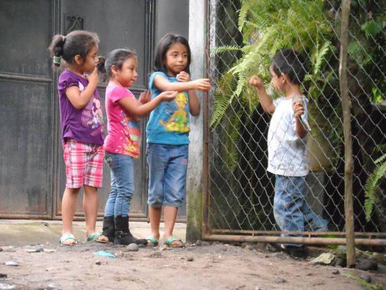und die Nachbarskinder kommen zu Besuch