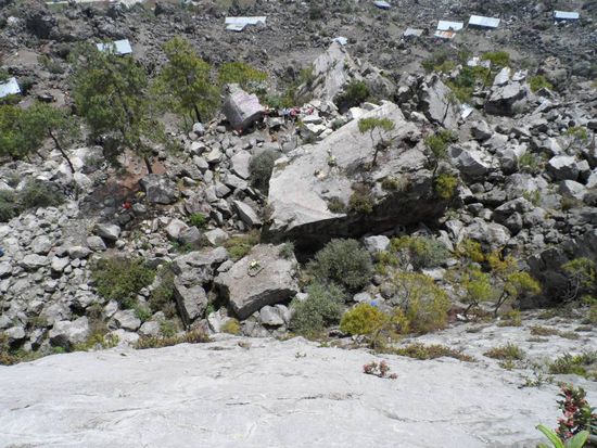 Geschafft  Der Anfang (ersten 15m) waren ziemlich easy (ca. 5/5-) aber dann wurde es echt kniffelig.