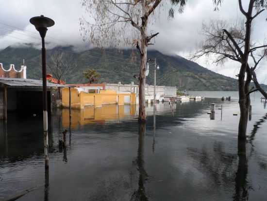 Da ist wohl der Wasserspiegel etwas angestiegen......