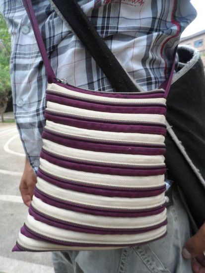 Tolle Tasche - besteht lediglich aus einem Reisverschluss